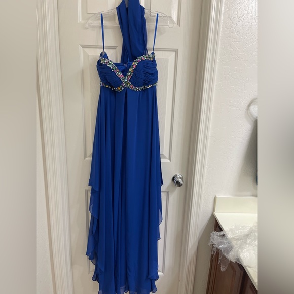 TONY BOWLS PROM style dress - Picture 2 of 10